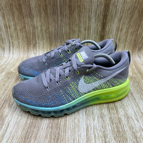 Nike Flyknit Air Max Women's Size 8 Running Shoes Light Charcoal Volt 620659-017 - Picture 3 of 10